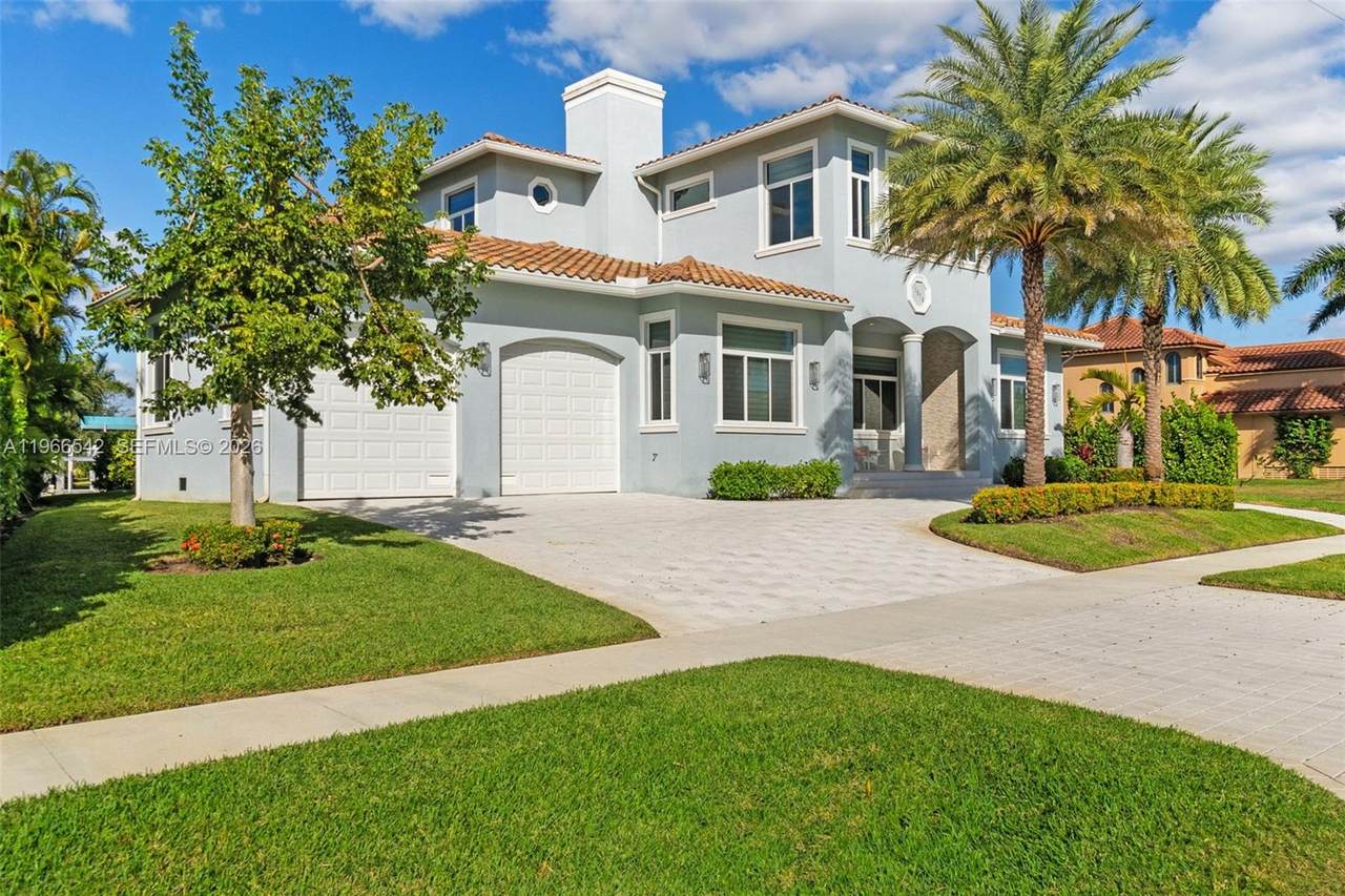 1070 Dana Ct - Photo 1