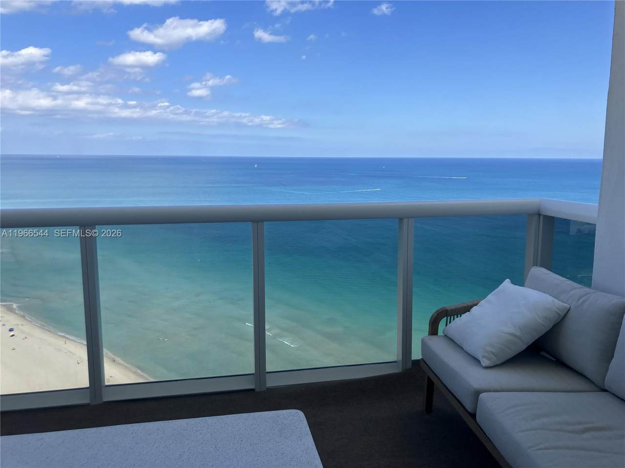 https://bt-photos.global.ssl.fastly.net/miami/1280_boomver_1_A11966544-2.jpg