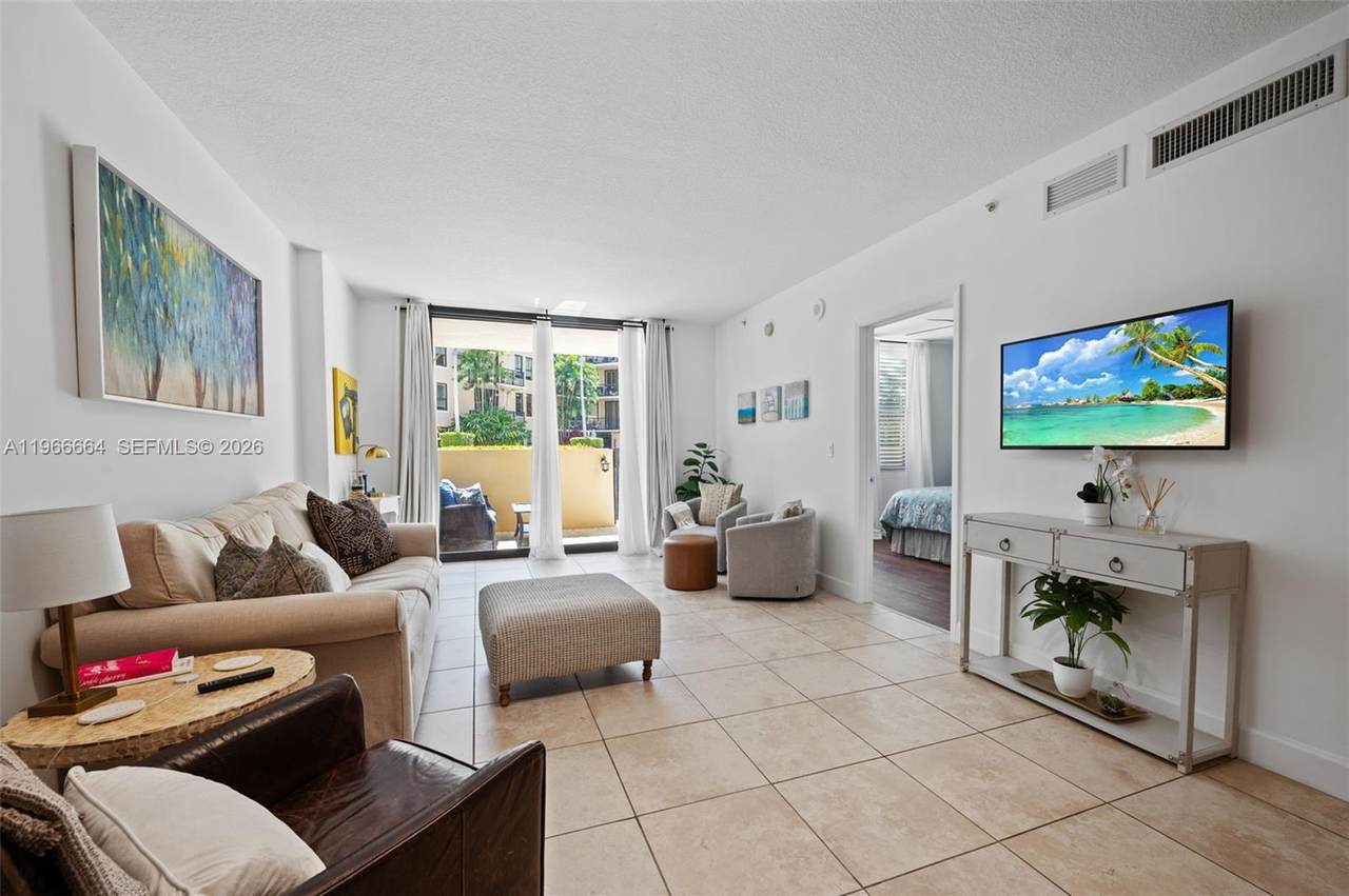 https://bt-photos.global.ssl.fastly.net/miami/1280_boomver_1_A11966664-2.jpg