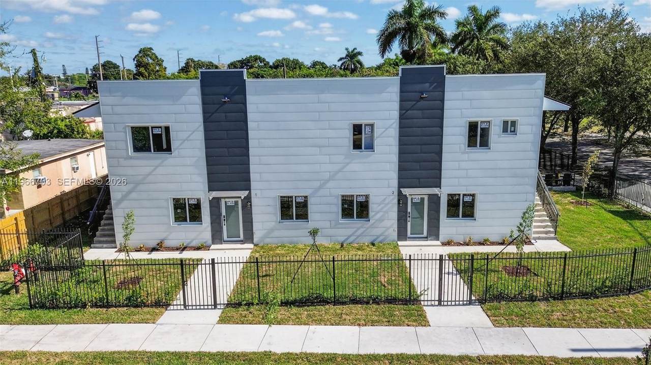 1515 Redland Rd - Photo 1