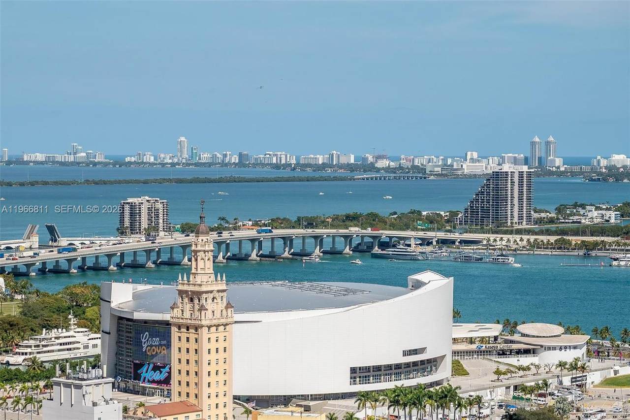 225 Miami Ave - Photo 1