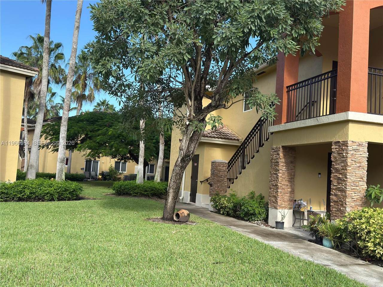 https://bt-photos.global.ssl.fastly.net/miami/1280_boomver_1_A11966934-2.jpg