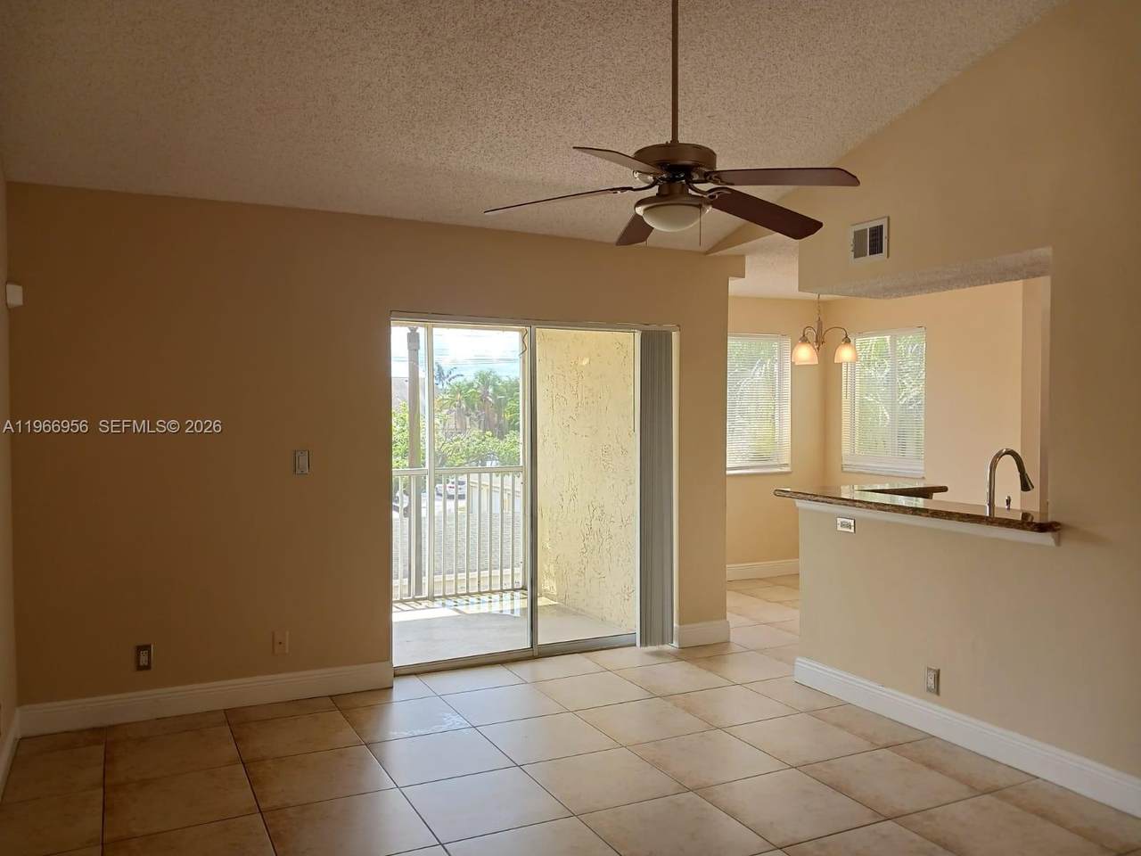 https://bt-photos.global.ssl.fastly.net/miami/orig_boomver_2_A11966956-2.jpg