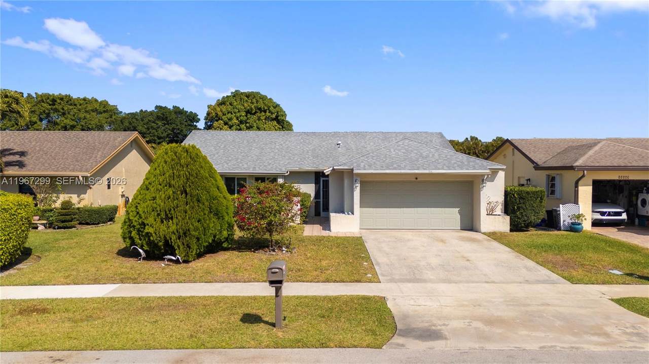 10681 Greenbriar Ct - Photo 1