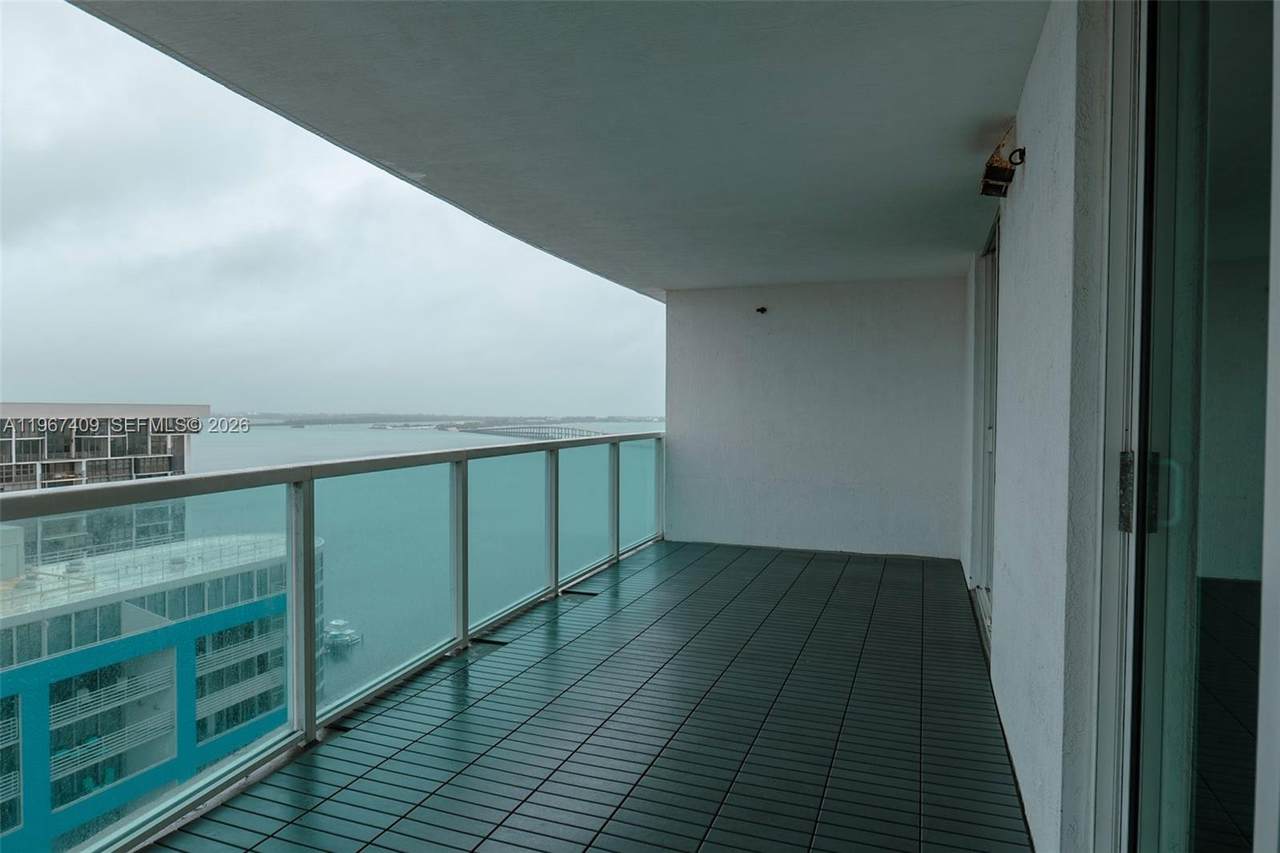 https://bt-photos.global.ssl.fastly.net/miami/orig_boomver_1_A11967409-2.jpg