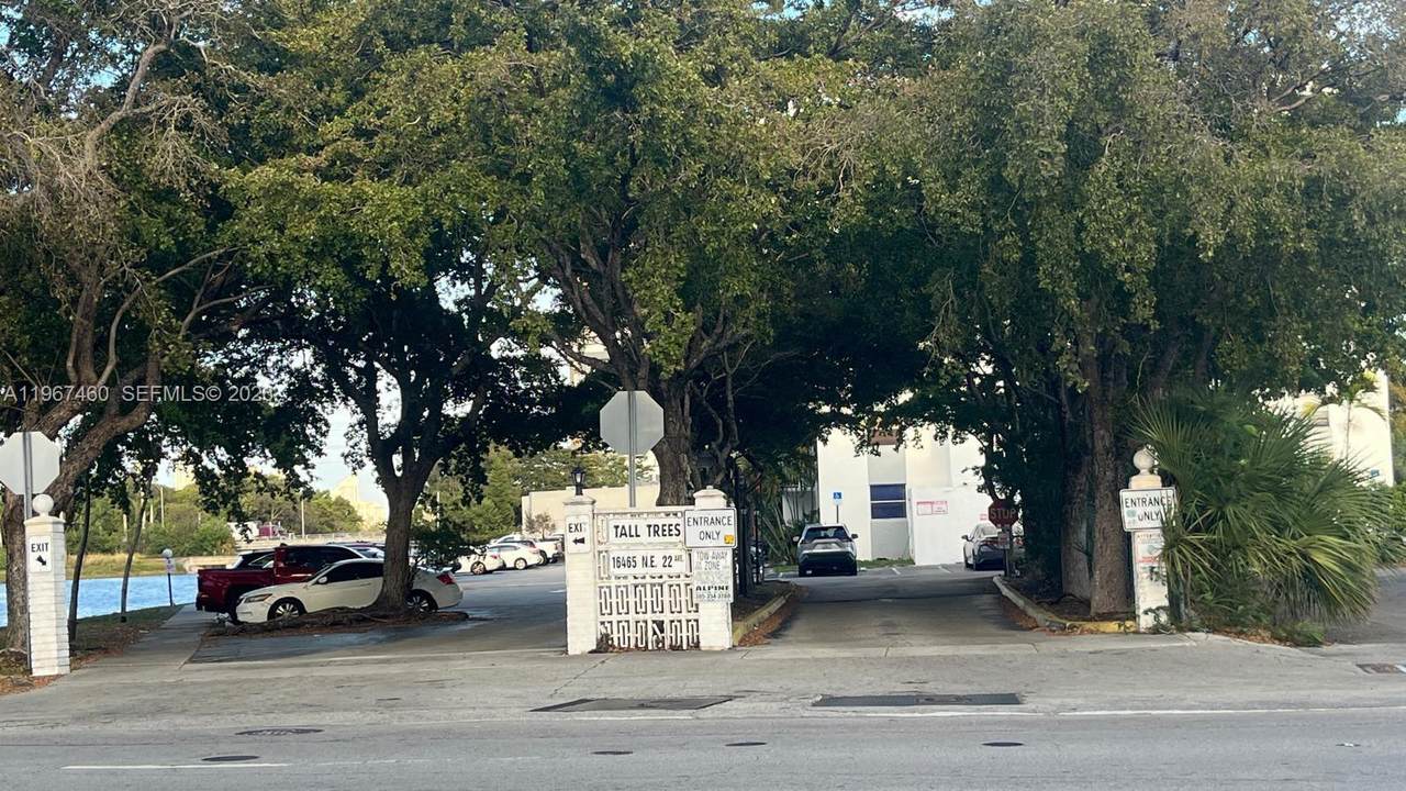 16465 22nd Ave - Photo 1