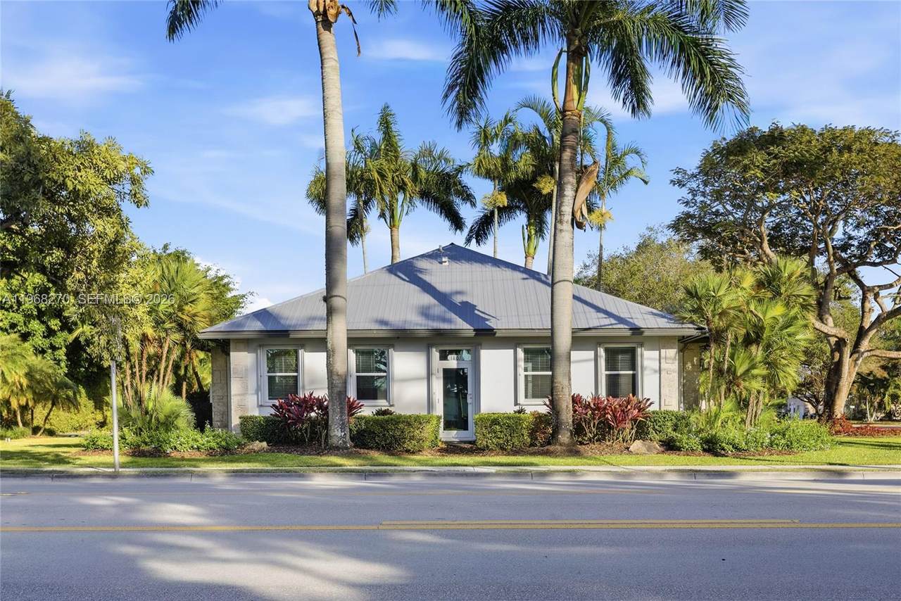 https://bt-photos.global.ssl.fastly.net/miami/1280_boomver_1_A11968270-2.jpg