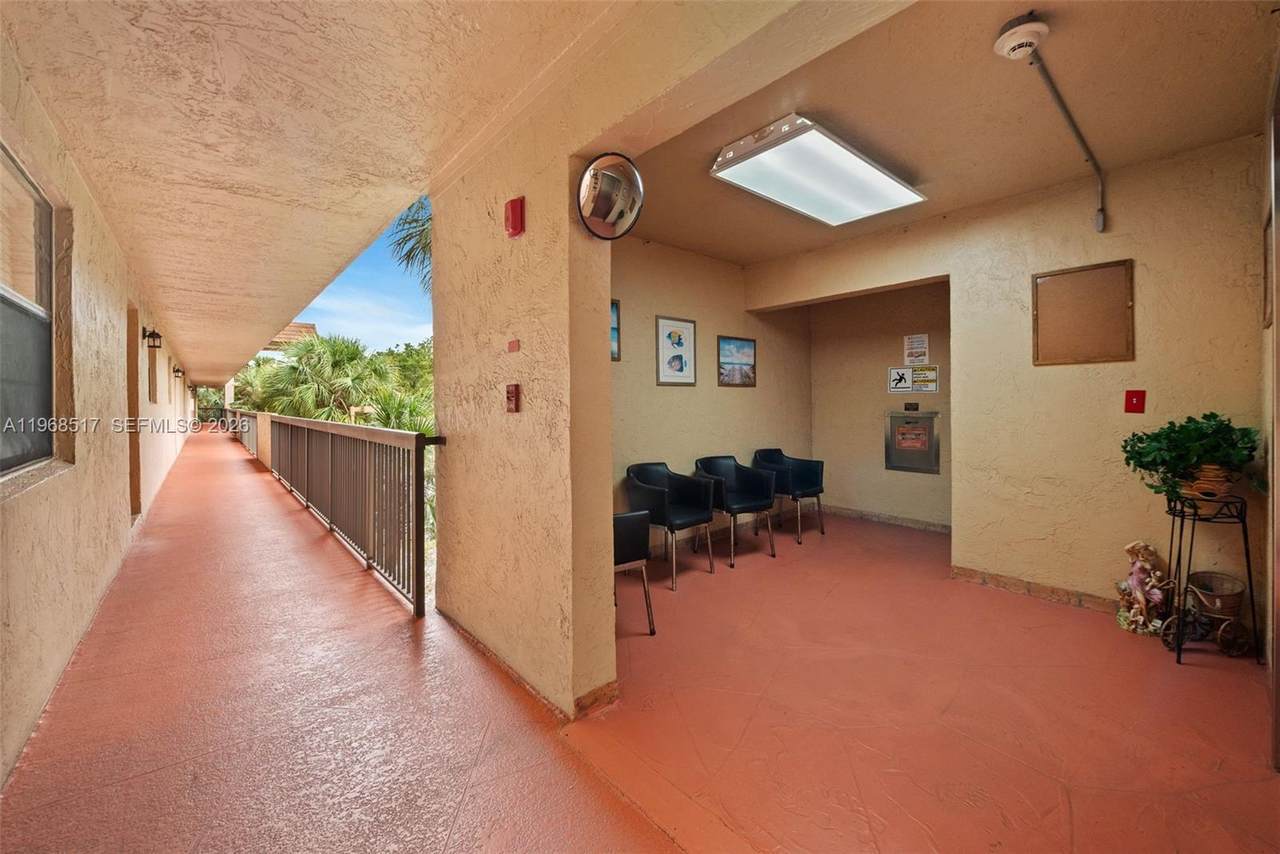 https://bt-photos.global.ssl.fastly.net/miami/1280_boomver_1_A11968517-2.jpg
