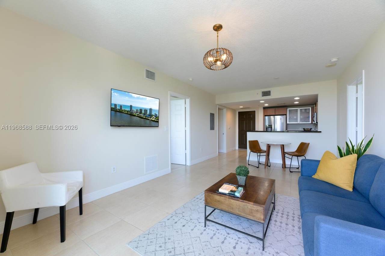 610 Clematis St - Photo 1