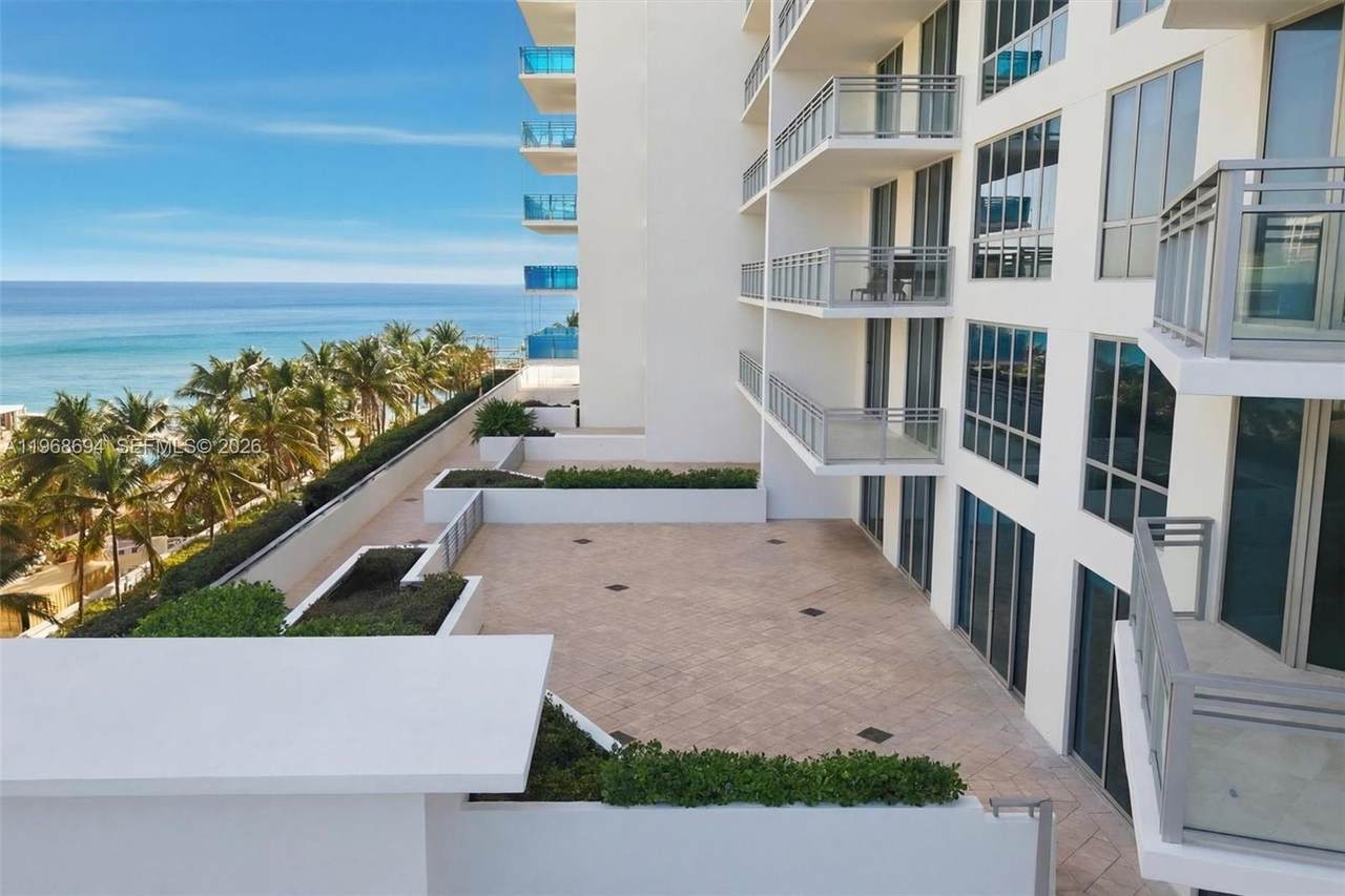 3535 Ocean Dr - Photo 1
