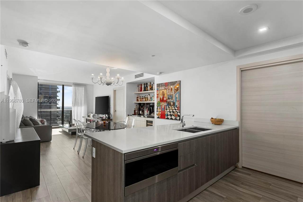 801 Miami Ave - Photo 1