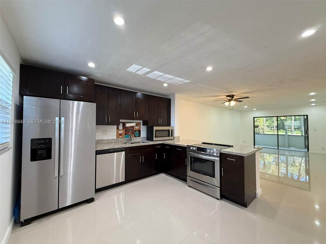 6095 Sabal Palm Blvd - Photo 1