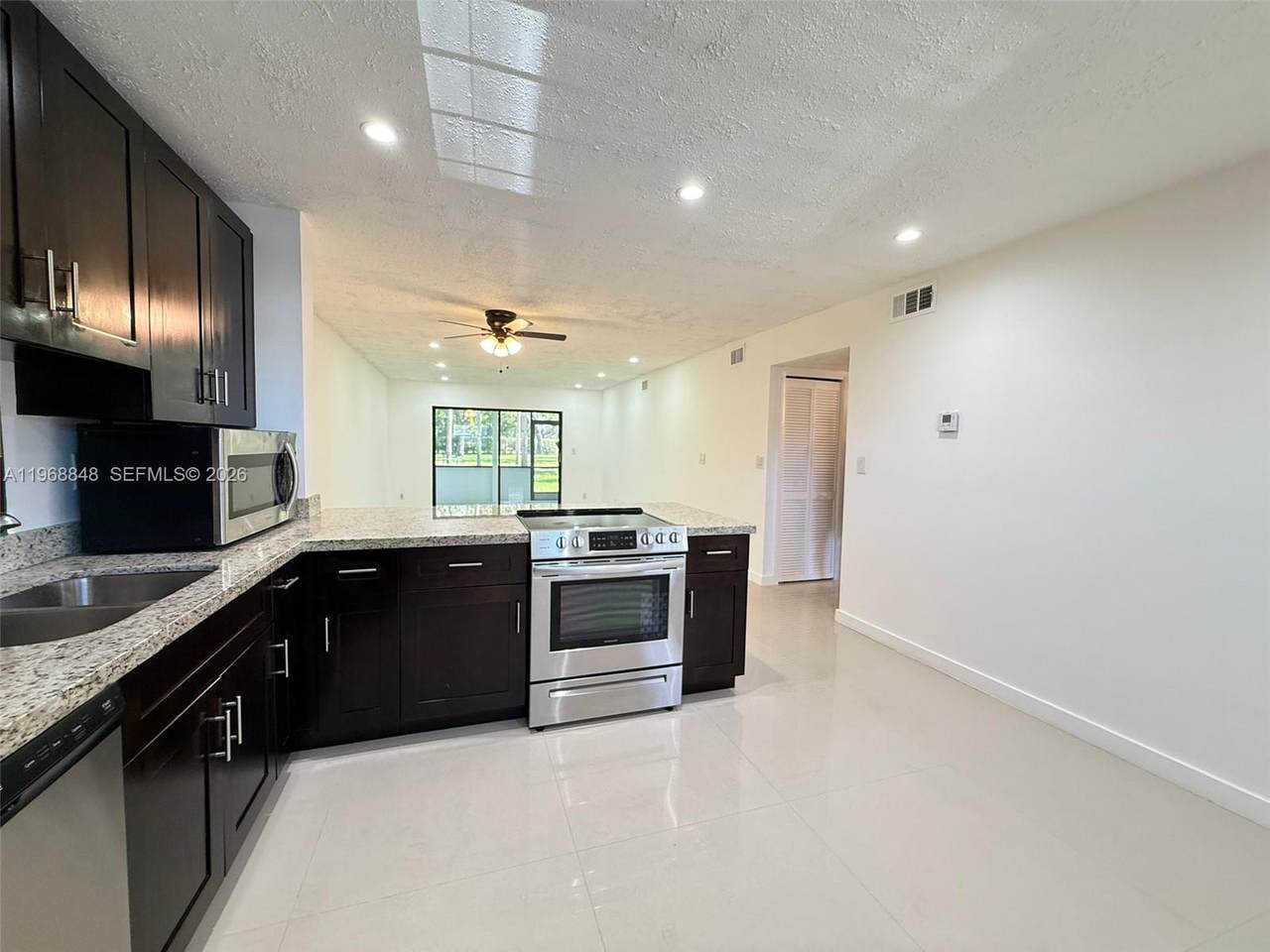 https://bt-photos.global.ssl.fastly.net/miami/1280_boomver_1_A11968848-2.jpg