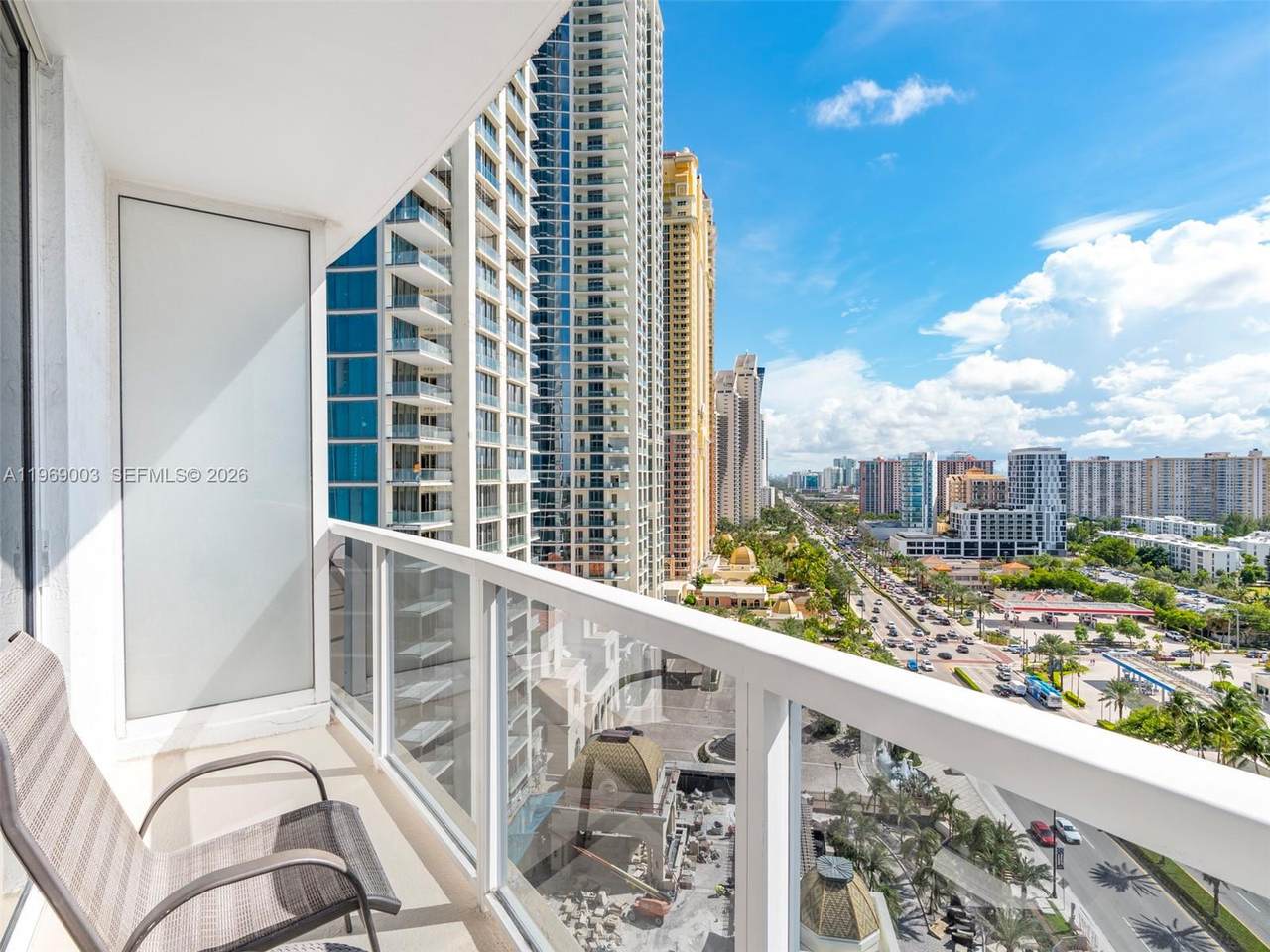 https://bt-photos.global.ssl.fastly.net/miami/1280_boomver_1_A11969003-2.jpg