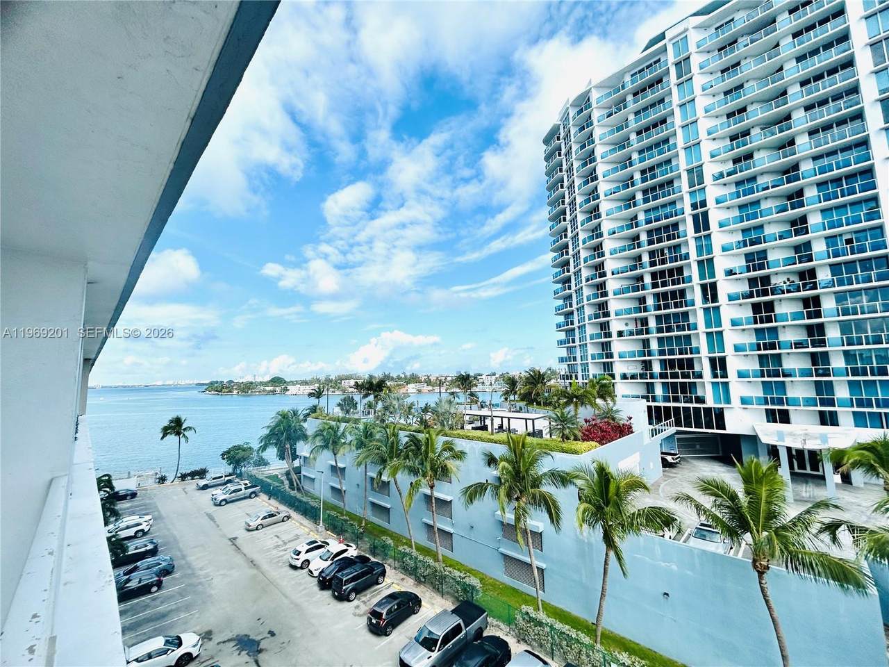 https://bt-photos.global.ssl.fastly.net/miami/1280_boomver_1_A11969201-2.jpg