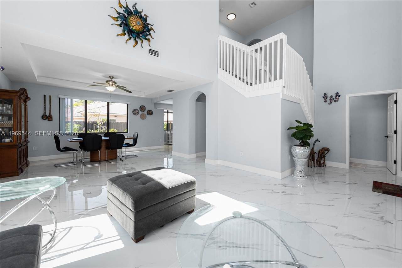 https://bt-photos.global.ssl.fastly.net/miami/1280_boomver_1_A11969544-2.jpg