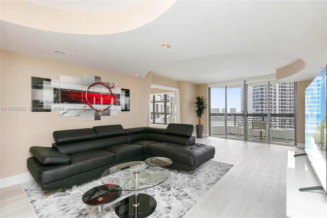 3500 Mystic Pointe Dr - Photo 1