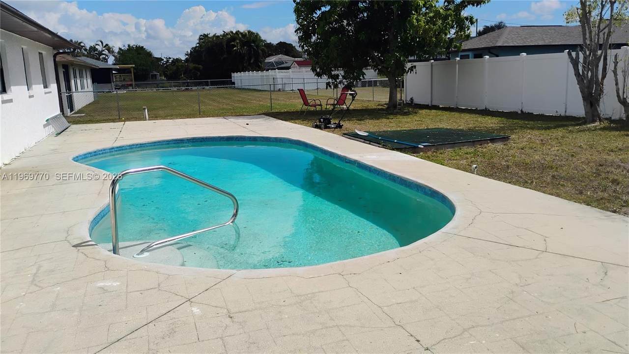 https://bt-photos.global.ssl.fastly.net/miami/1280_boomver_1_A11969770-2.jpg