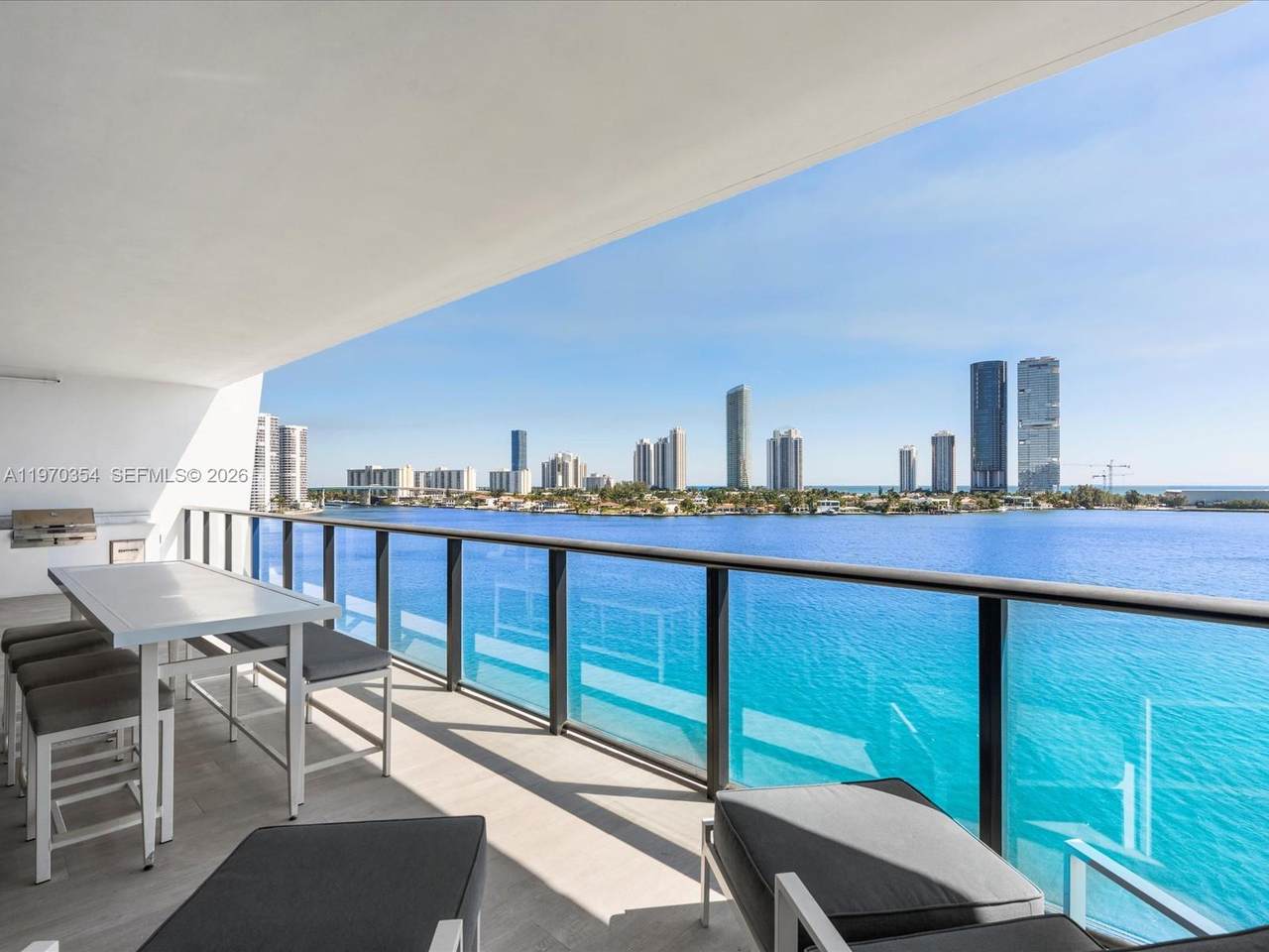 https://bt-photos.global.ssl.fastly.net/miami/1280_boomver_1_A11970354-2.jpg