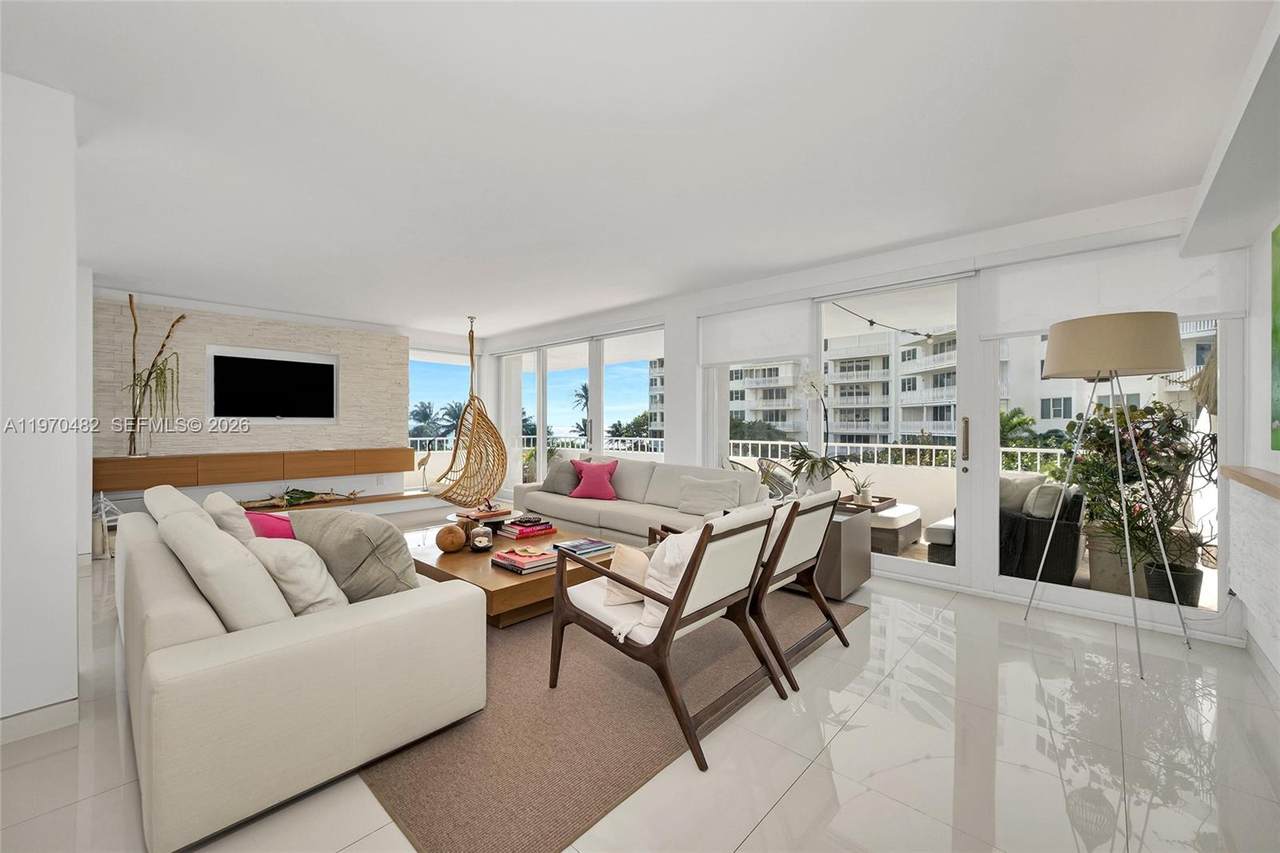 https://bt-photos.global.ssl.fastly.net/miami/1280_boomver_1_A11970482-2.jpg