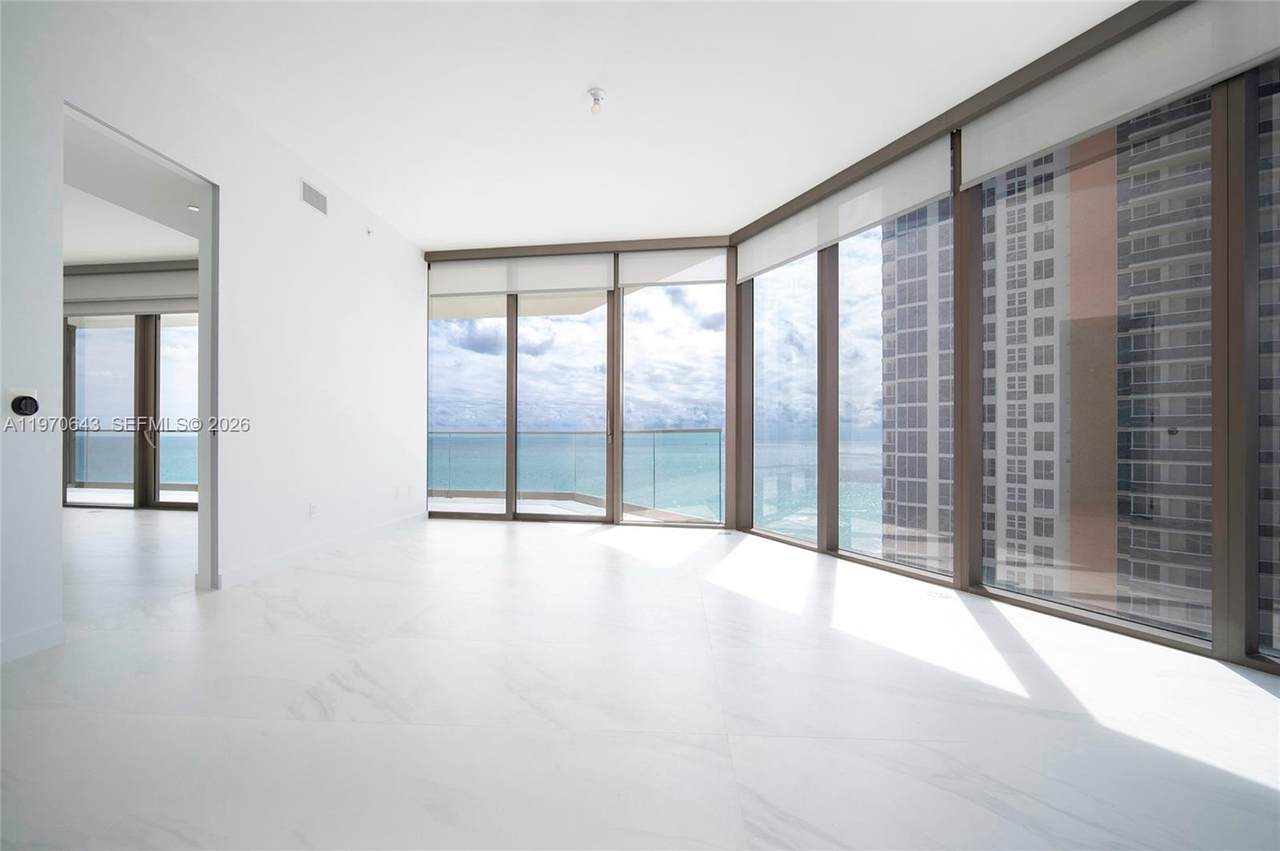 18975 Collins Ave - Photo 1