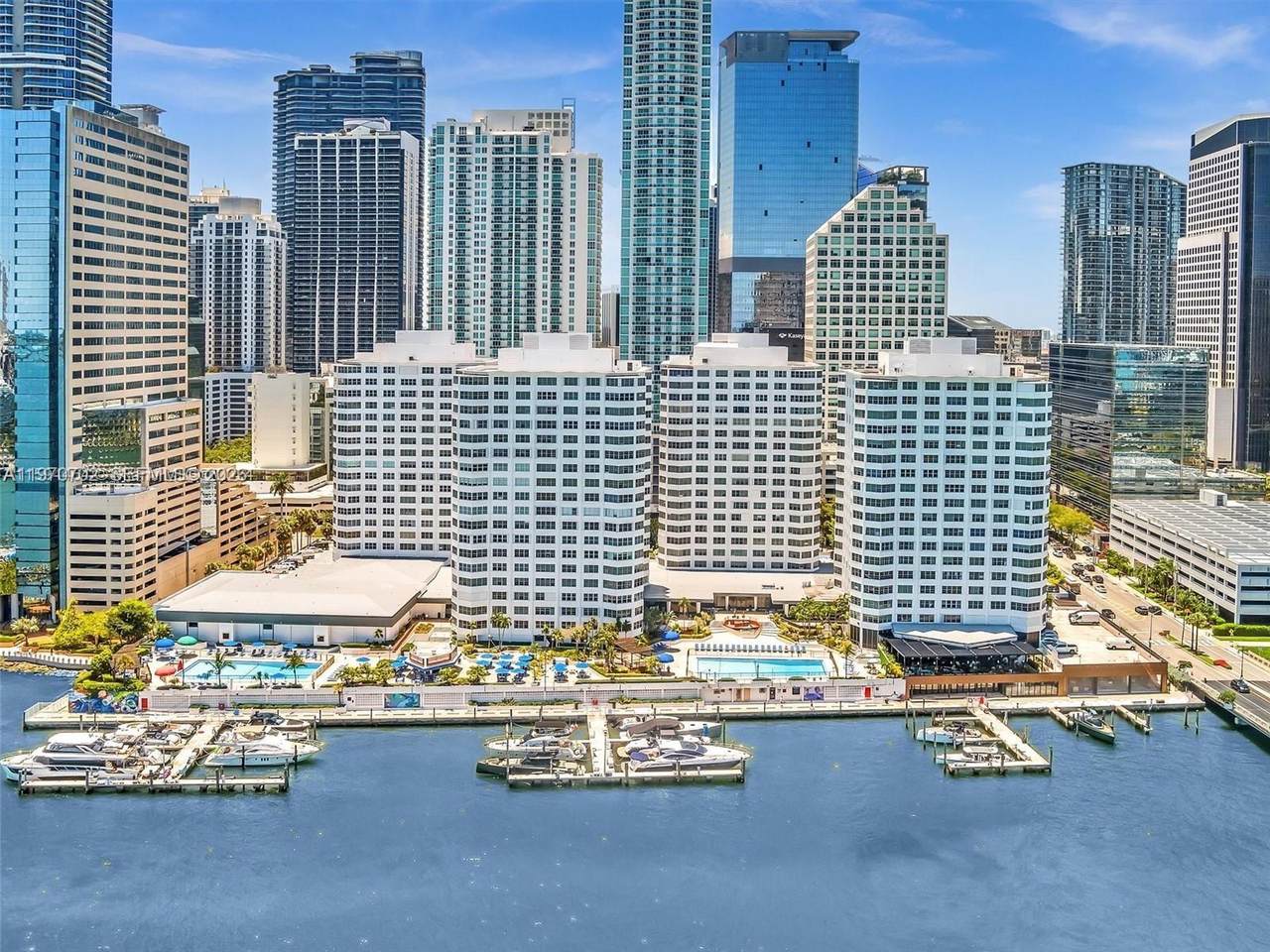 https://bt-photos.global.ssl.fastly.net/miami/1280_boomver_1_A11970702-2.jpg