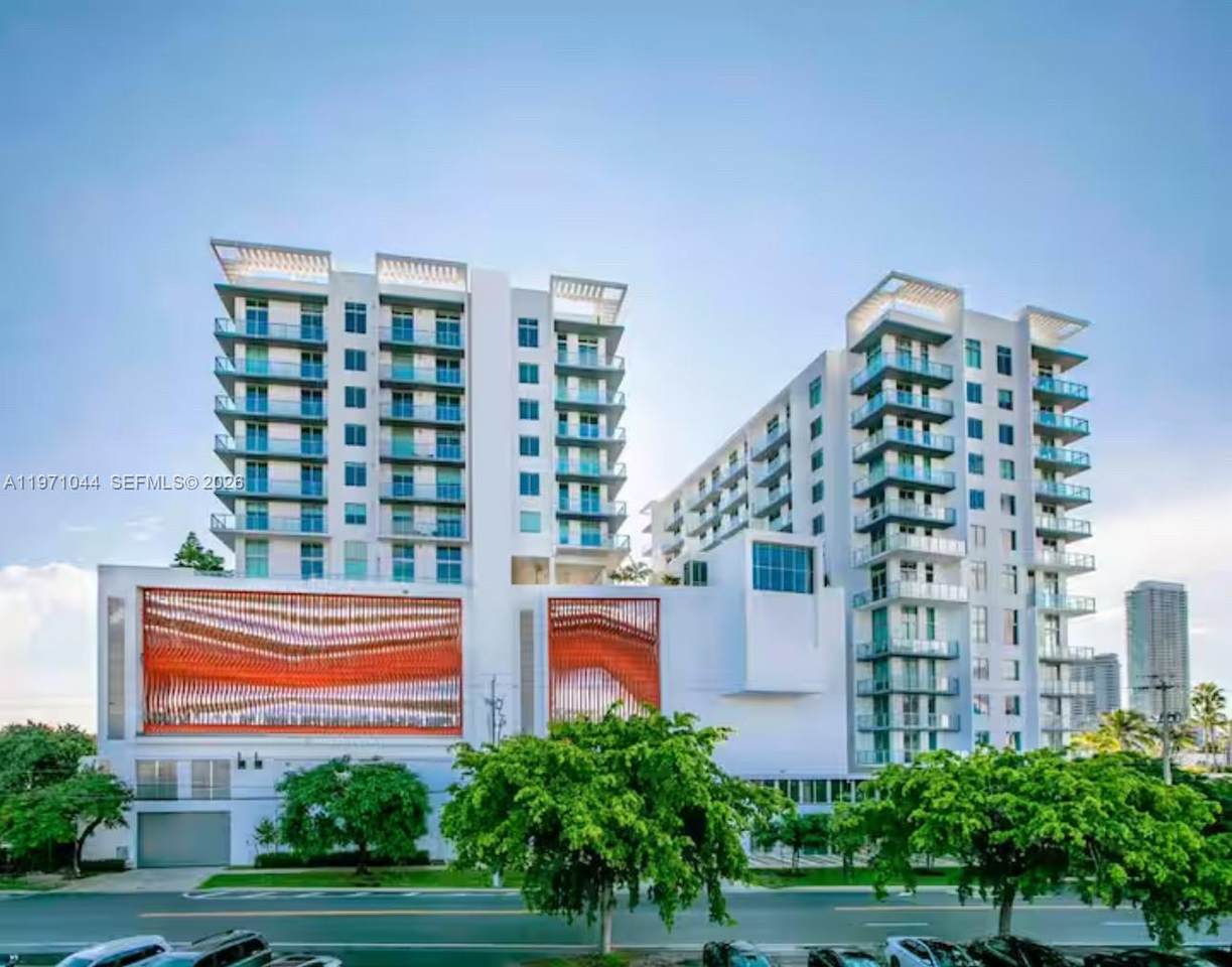 3900 Biscayne Blvd - Photo 1