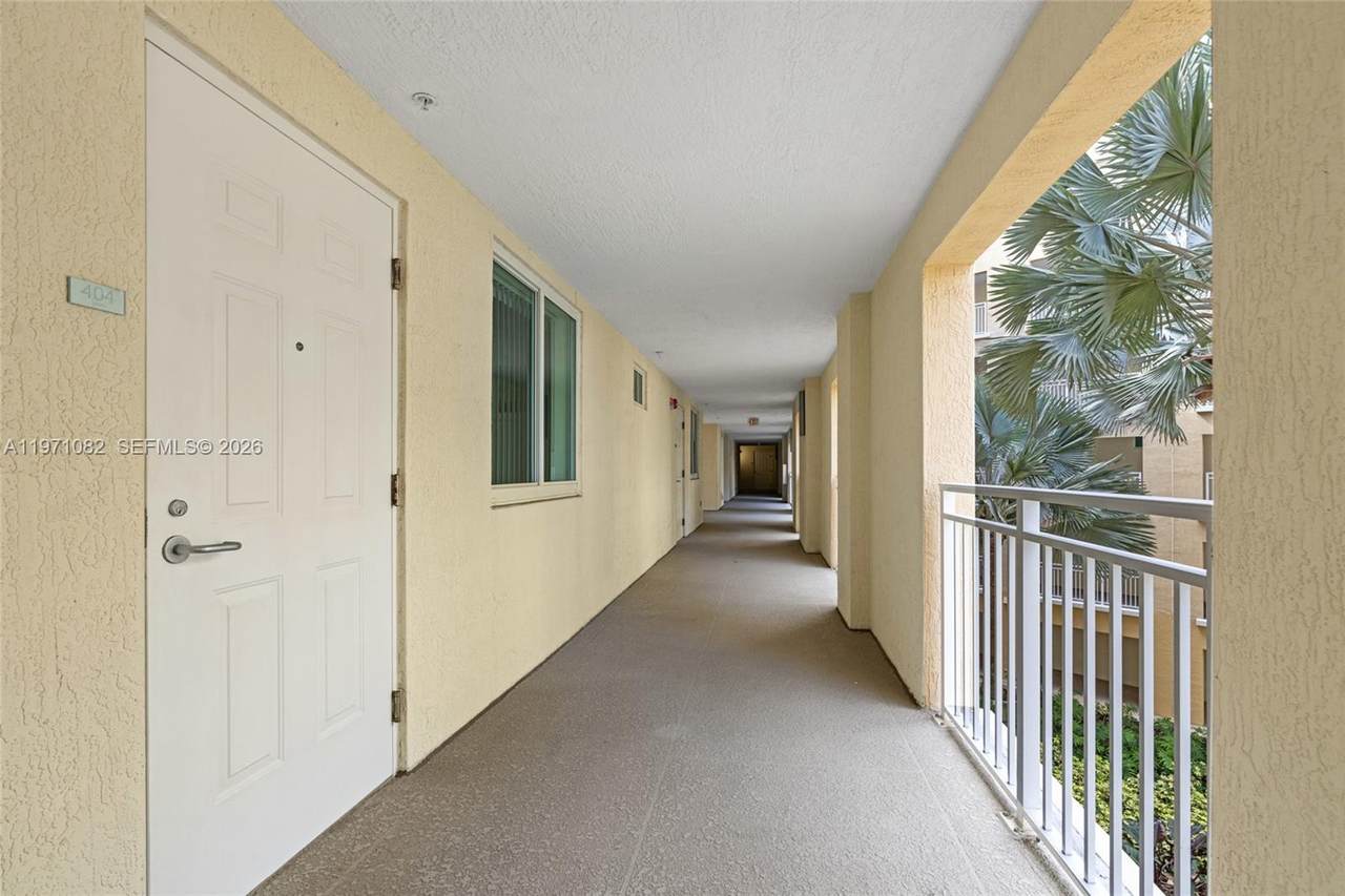 https://bt-photos.global.ssl.fastly.net/miami/1280_boomver_1_A11971082-2.jpg