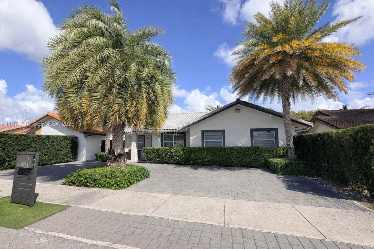 https://bt-photos.global.ssl.fastly.net/miami/1280_boomver_1_A11971218-2.jpg