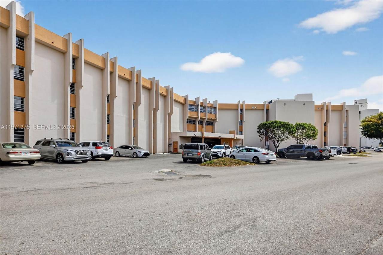 9678 Fontainebleau Blvd - Photo 1