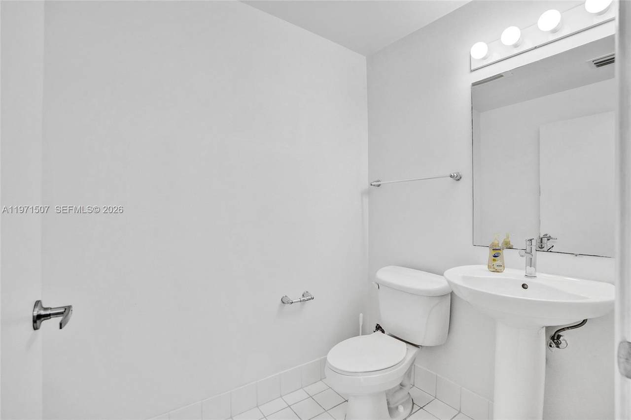 https://bt-photos.global.ssl.fastly.net/miami/1280_boomver_1_A11971507-2.jpg