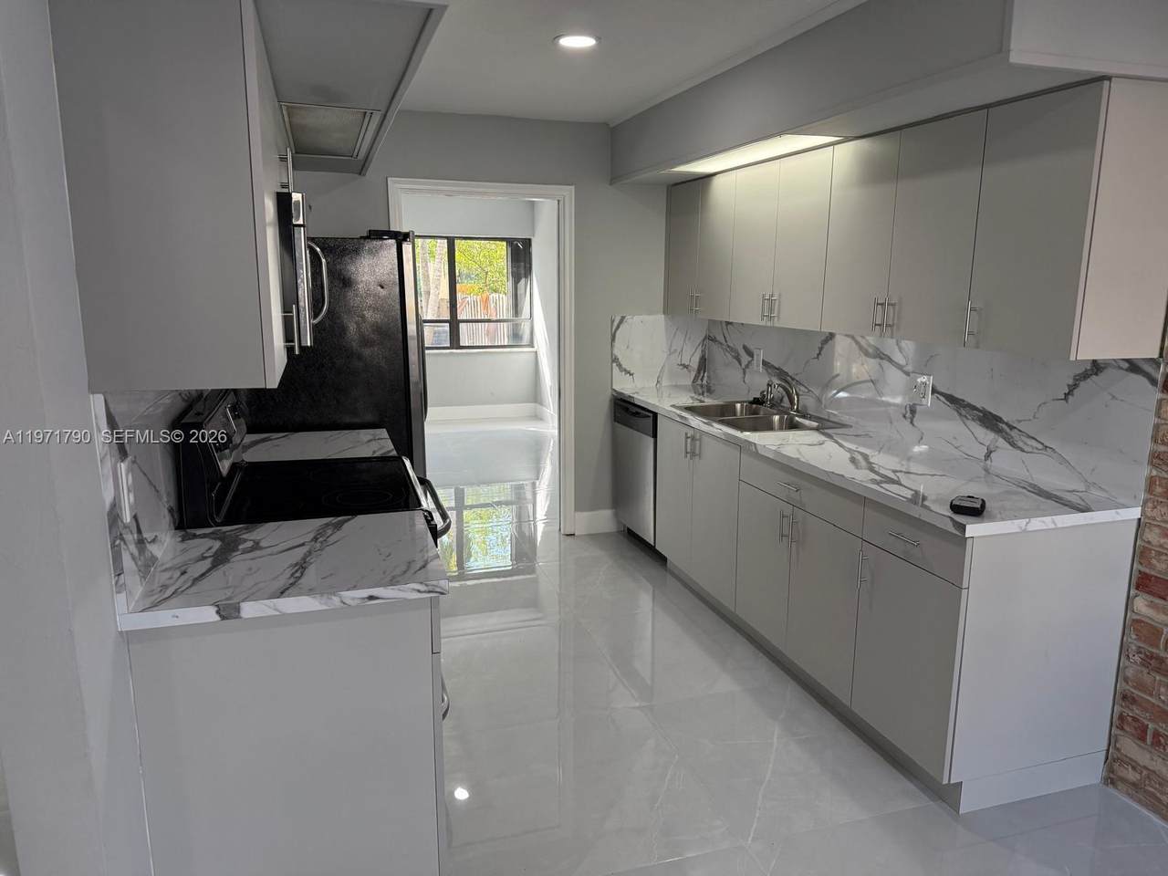 https://bt-photos.global.ssl.fastly.net/miami/1280_boomver_1_A11971790-2.jpg