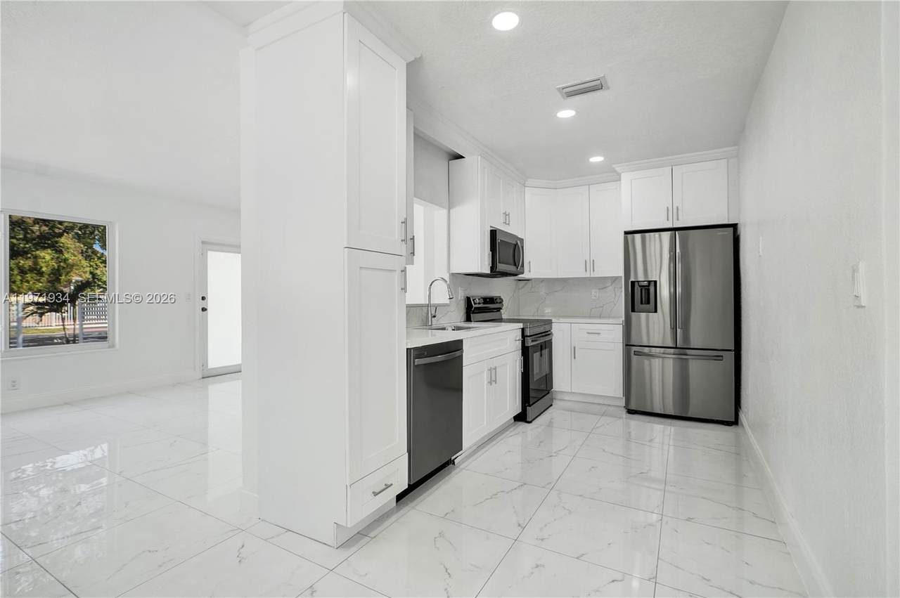 https://bt-photos.global.ssl.fastly.net/miami/1280_boomver_1_A11971934-2.jpg