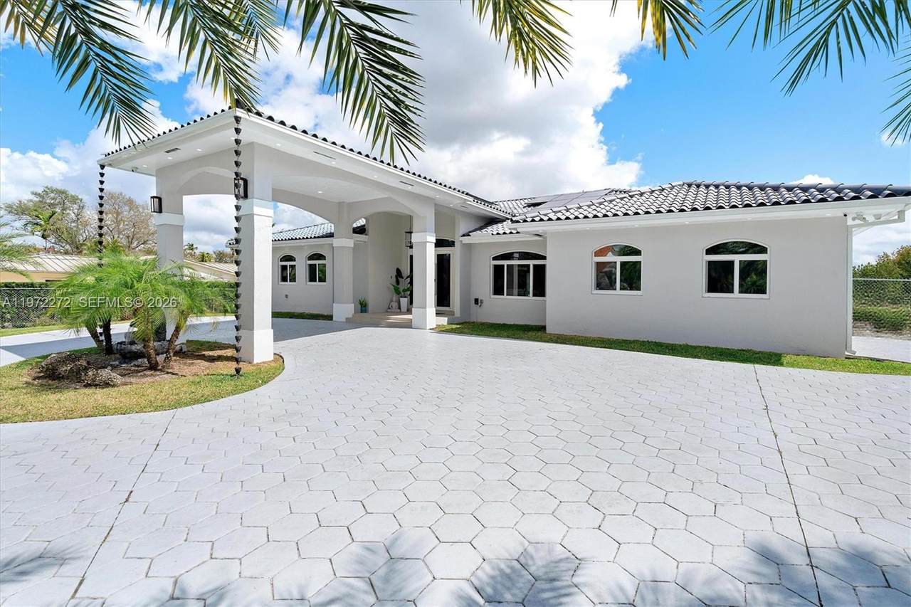 https://bt-photos.global.ssl.fastly.net/miami/1280_boomver_1_A11972272-2.jpg
