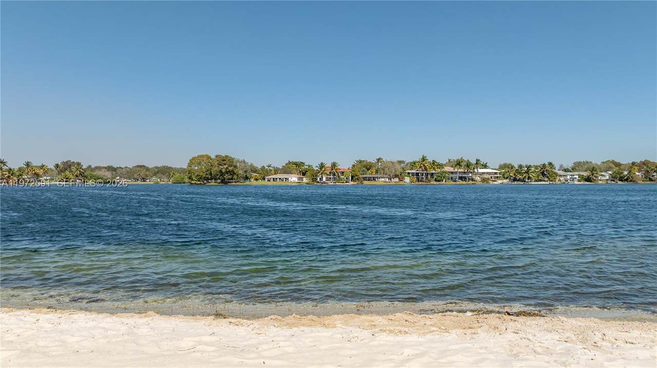https://bt-photos.global.ssl.fastly.net/miami/1280_boomver_1_A11972591-2.jpg