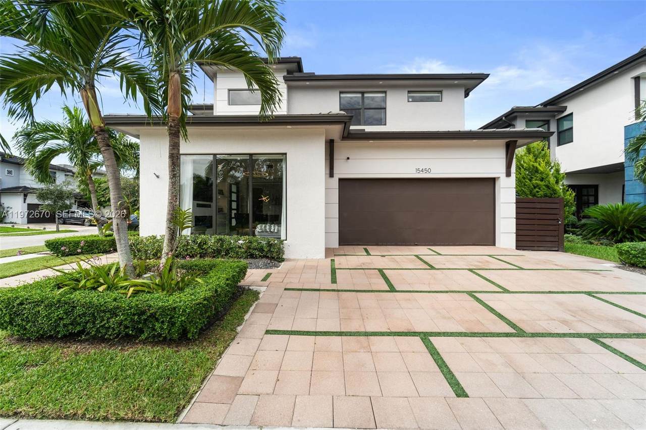 15450 88th Ave - Photo 1