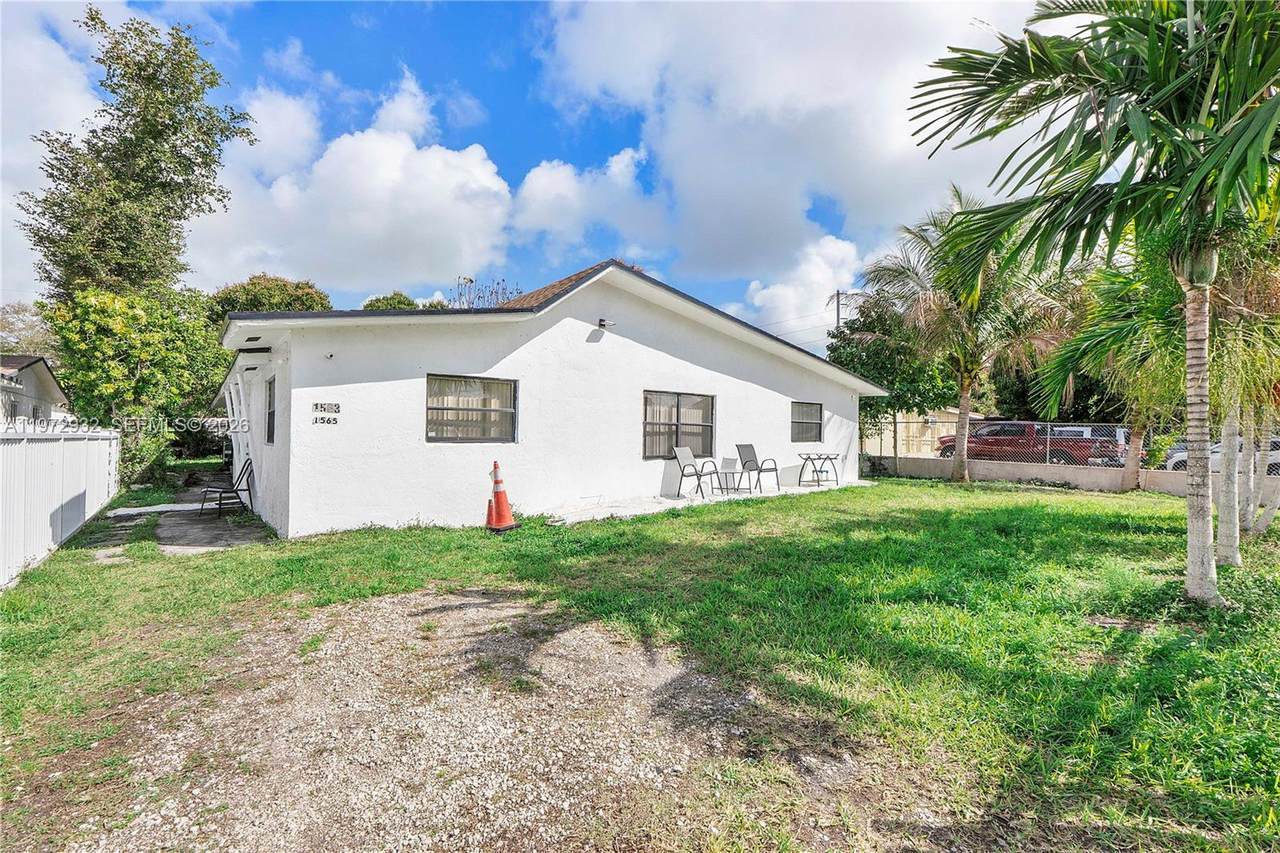 https://bt-photos.global.ssl.fastly.net/miami/1280_boomver_1_A11972932-2.jpg