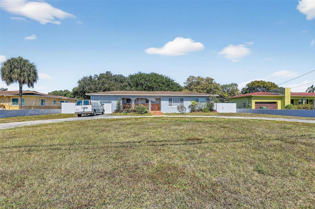 801 Biscayne River Dr - Photo 1
