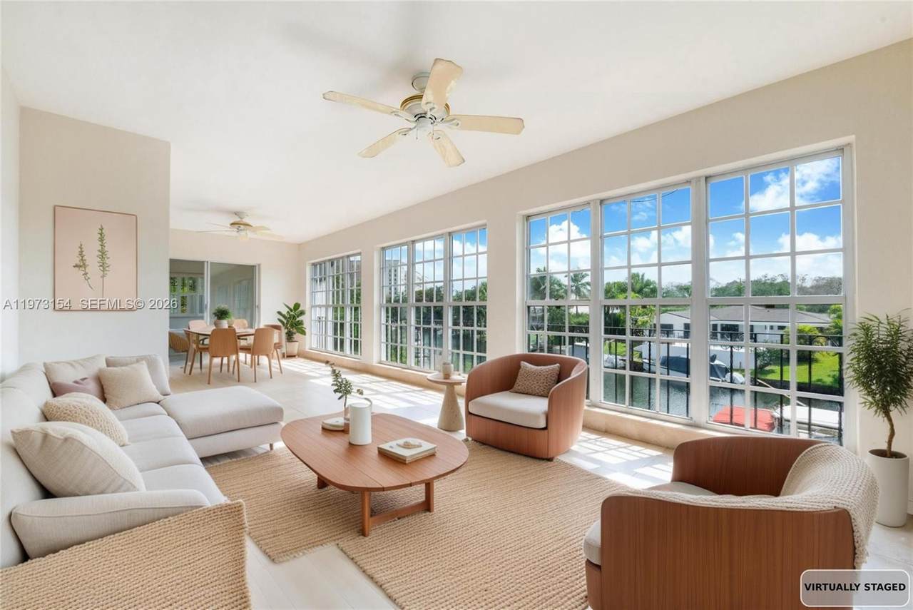 1265 Alhambra Cir - Photo 1
