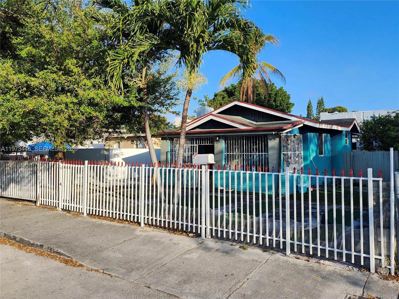 https://bt-photos.global.ssl.fastly.net/miami/1280_boomver_1_A11973446-2.jpg