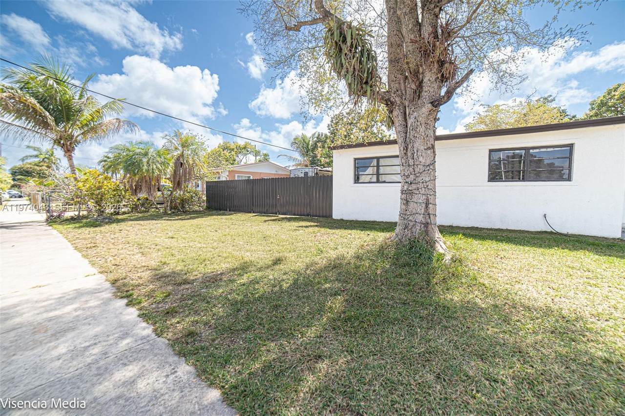 https://bt-photos.global.ssl.fastly.net/miami/1280_boomver_1_A11974043-2.jpg