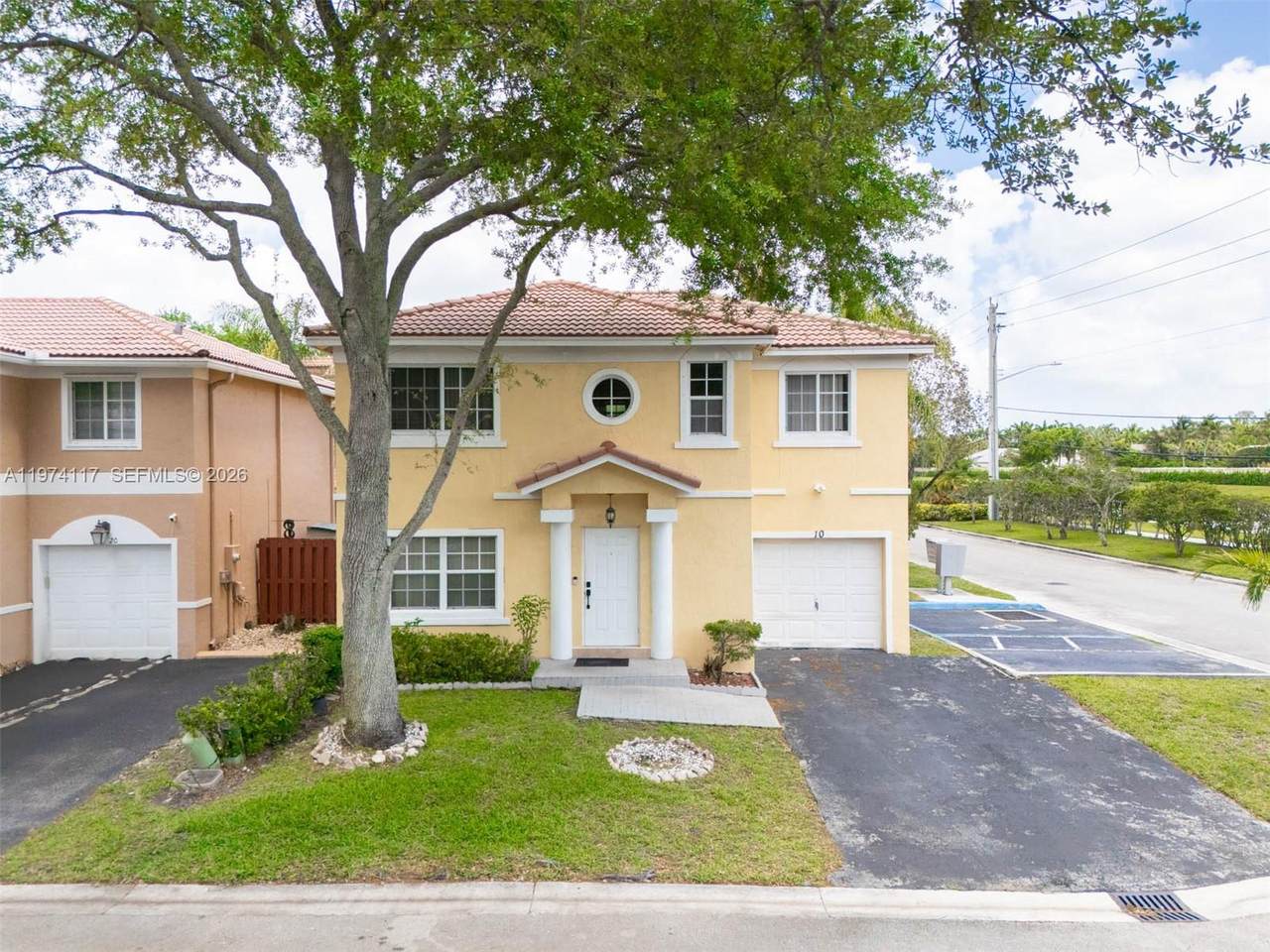 https://bt-photos.global.ssl.fastly.net/miami/1280_boomver_1_A11974117-2.jpg