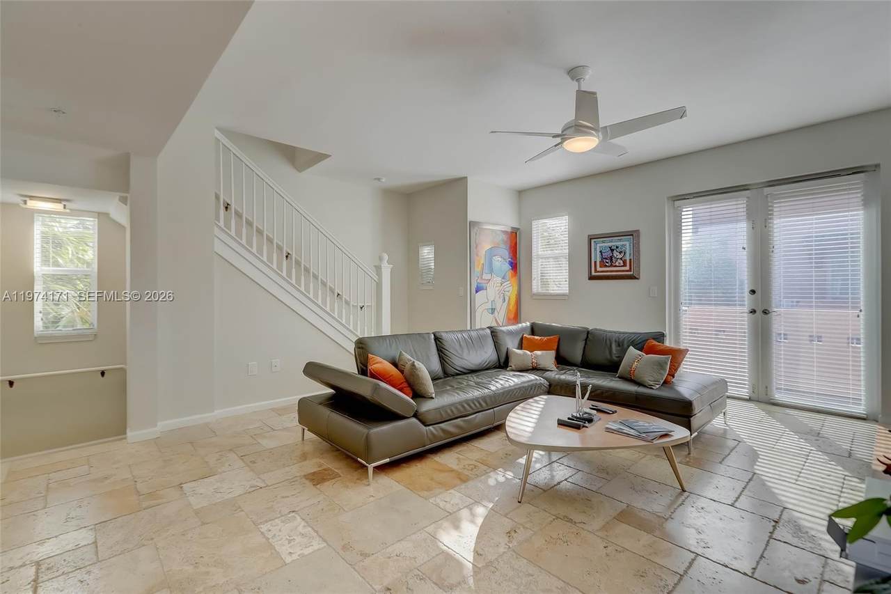 https://bt-photos.global.ssl.fastly.net/miami/1280_boomver_1_A11974171-2.jpg