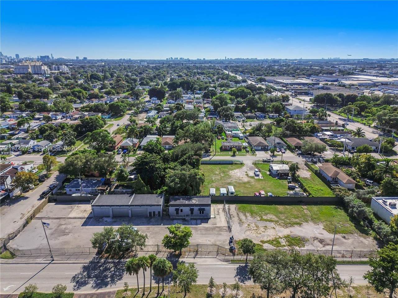 3100 Nw 62nd St - Photo 1