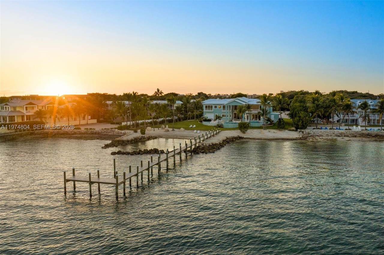 https://bt-photos.global.ssl.fastly.net/miami/1280_boomver_1_A11974804-2.jpg