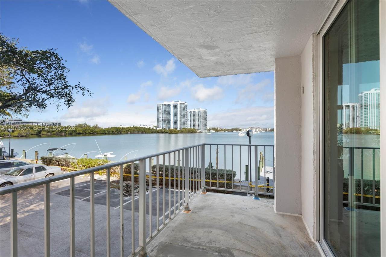 https://bt-photos.global.ssl.fastly.net/miami/1280_boomver_1_A11975077-2.jpg