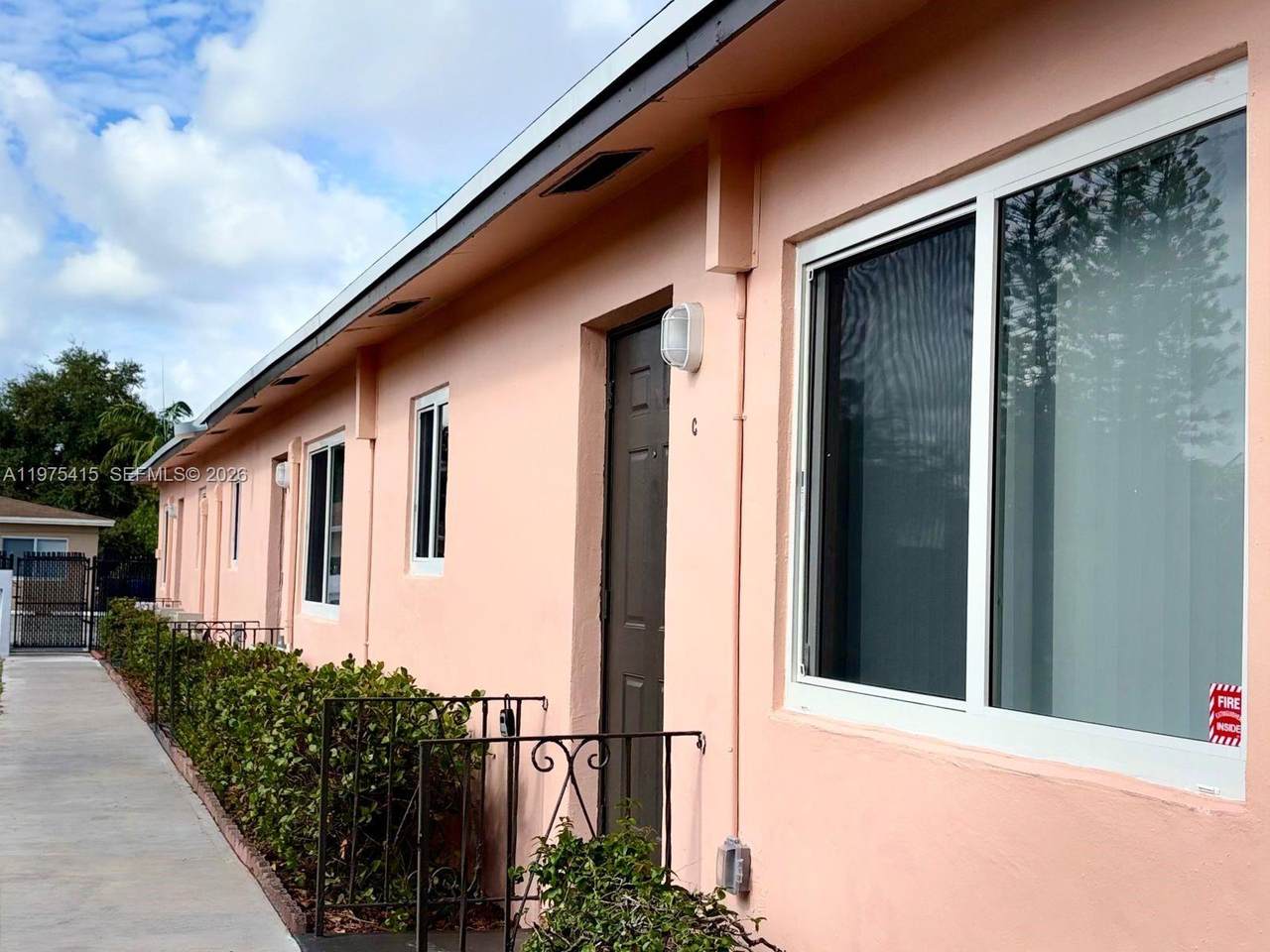 https://bt-photos.global.ssl.fastly.net/miami/1280_boomver_1_A11975415-2.jpg