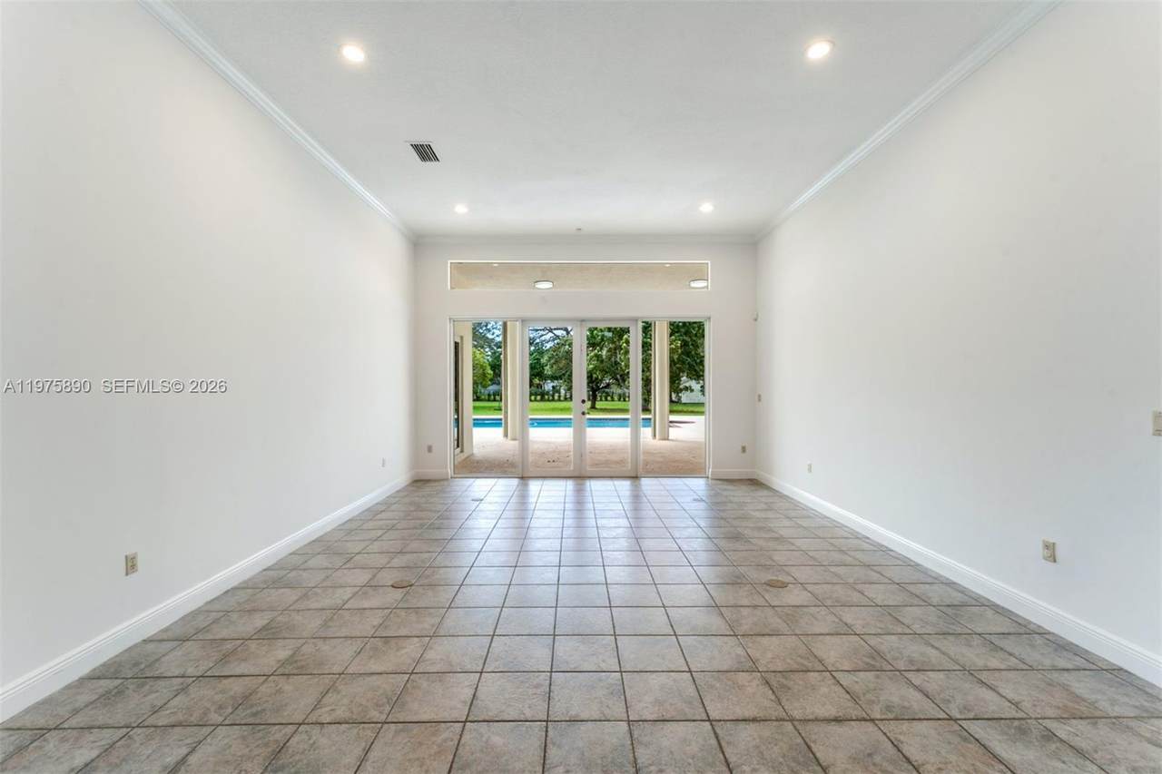 https://bt-photos.global.ssl.fastly.net/miami/1280_boomver_1_A11975890-2.jpg