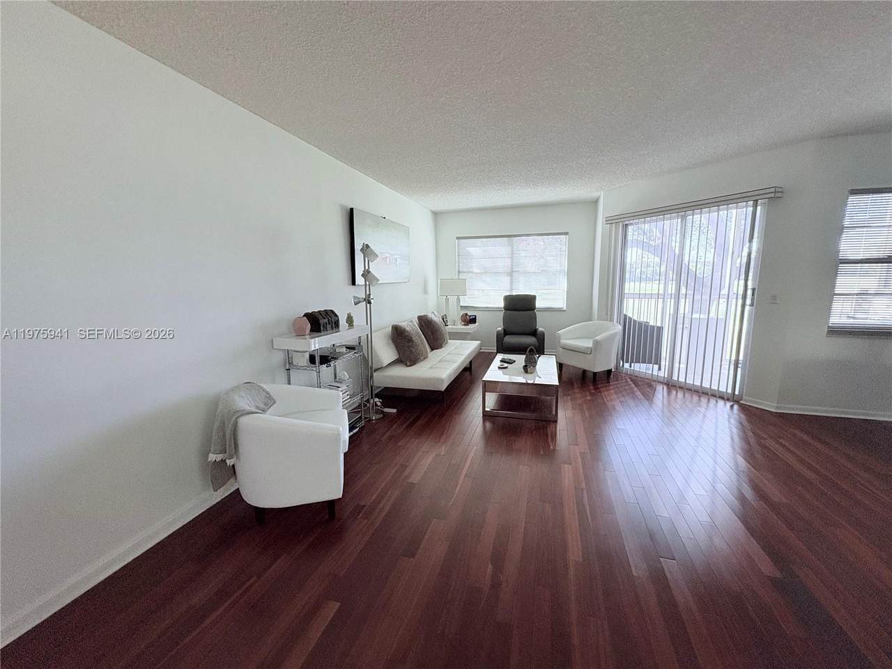https://bt-photos.global.ssl.fastly.net/miami/1280_boomver_1_A11975941-2.jpg