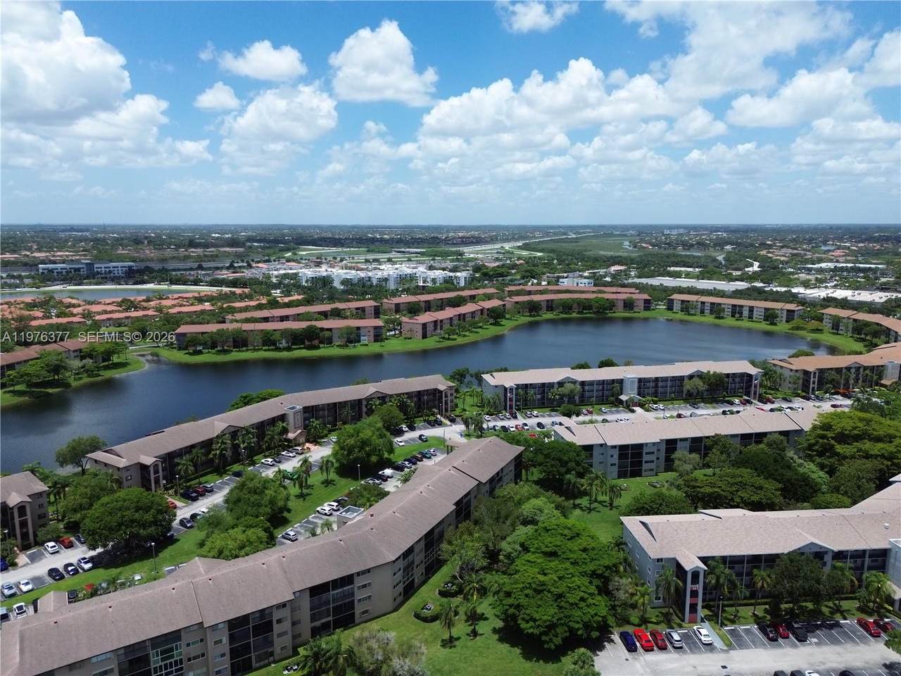 https://bt-photos.global.ssl.fastly.net/miami/1280_boomver_1_A11976377-2.jpg